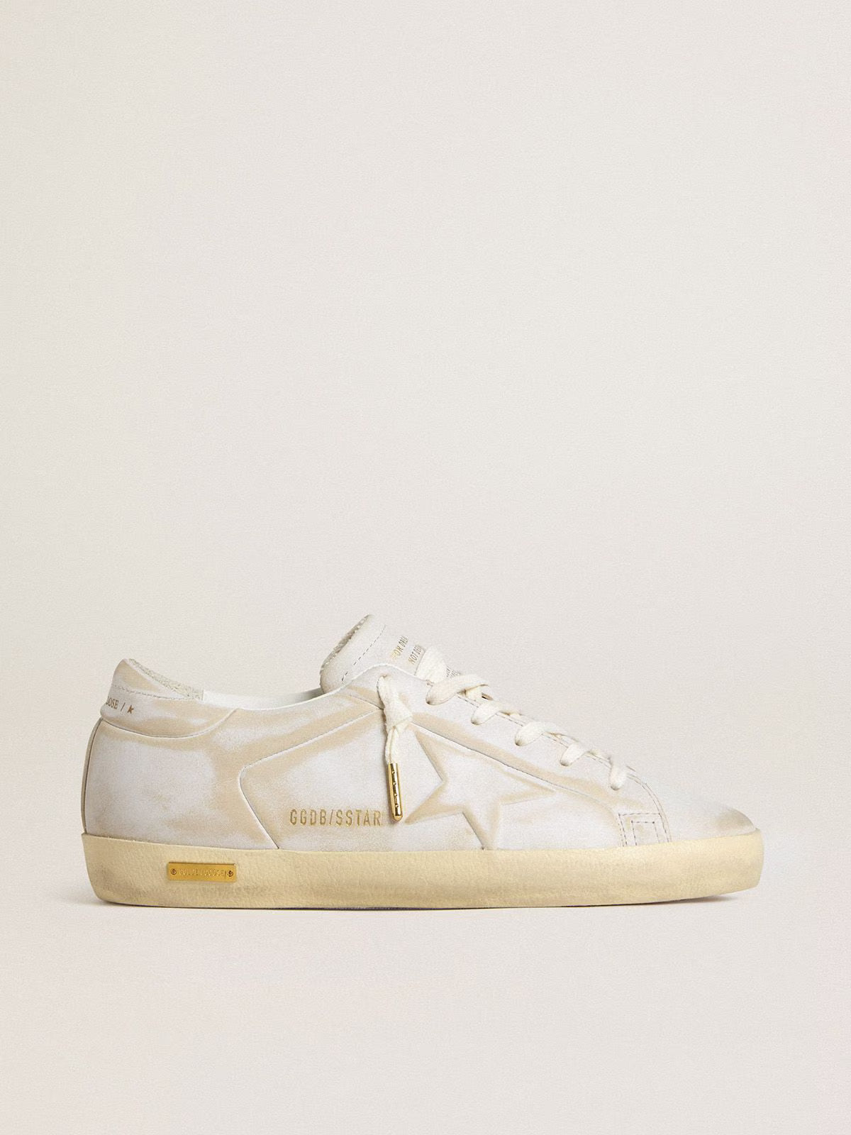 GGDB - Super-Star pour femme avec étoile et contrefort en cuir blanc effet usé